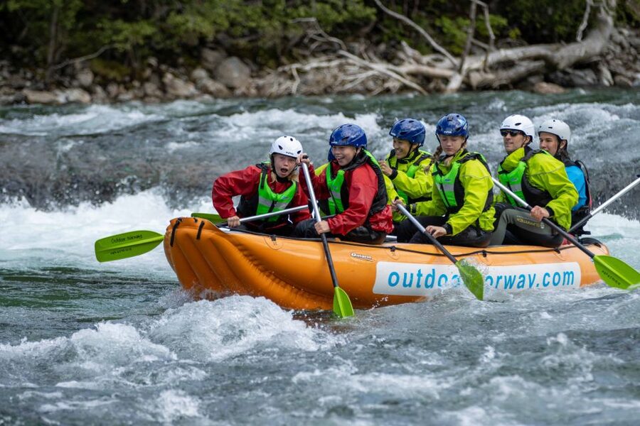 Family Rafting - Voss - Why the Raundal River suits a first rafting trip