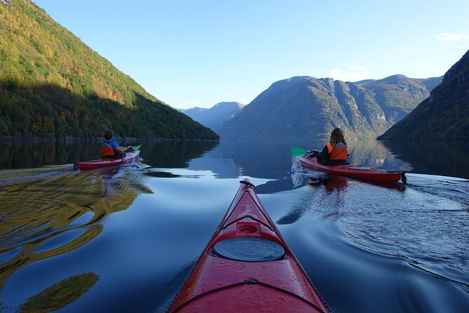 Fjord paddle in Hellesylt - Half Day Kayaking Tour - A small group and a personal pace