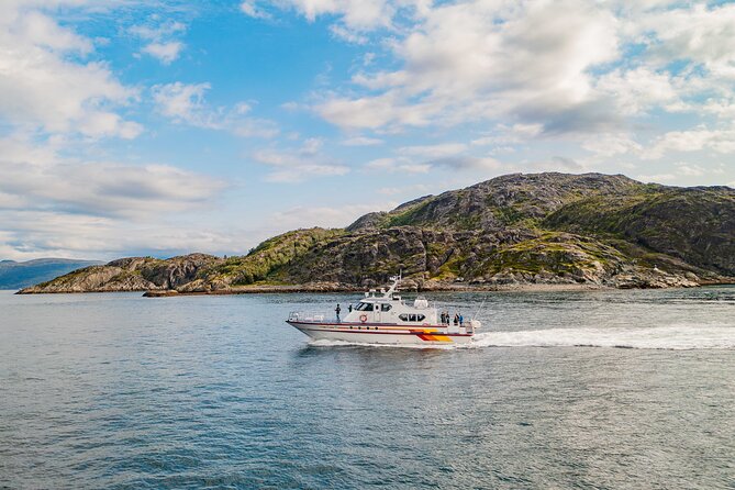 Fjord Safari in the Altafjord - Why Altafjord works best from the water