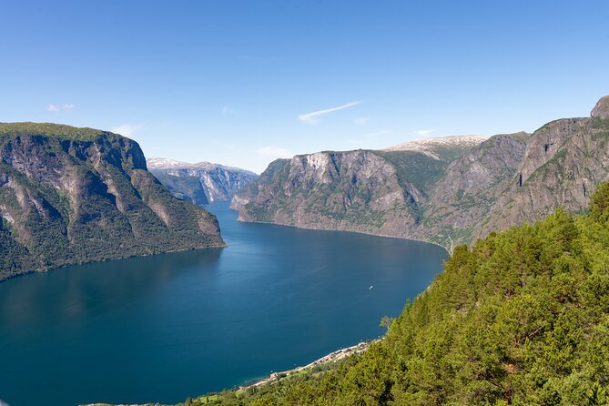 Flam: The Spectacular Stegastein Viewpoint Tour (Small Group) - The serious Skjolden warning