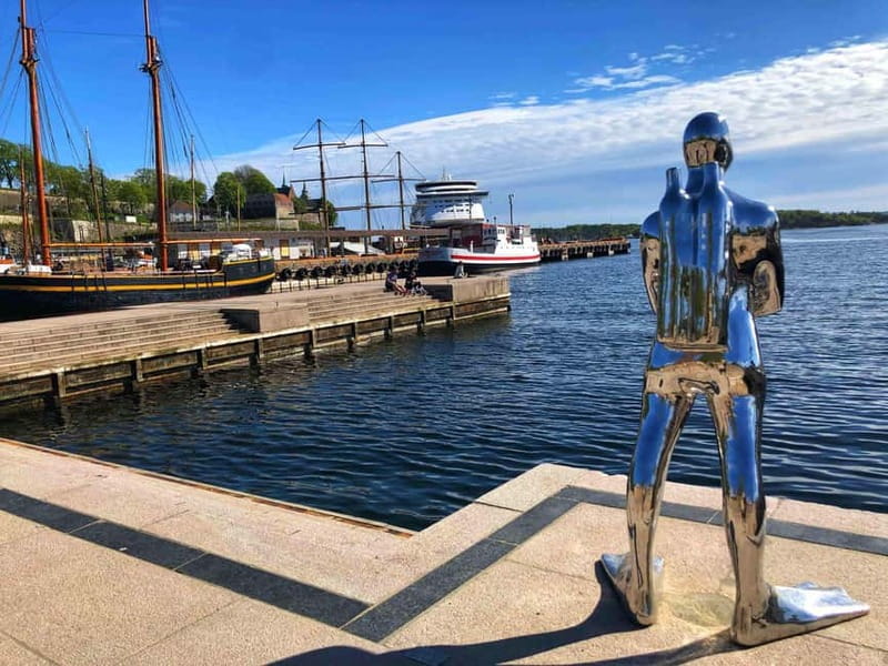 Flavors of Oslo: Food & Beer Tour - City Hall, Karl Johans gate, and Parliament