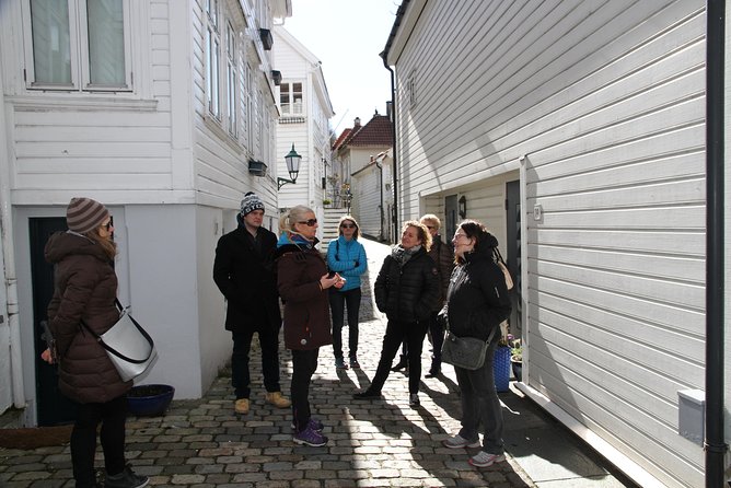 Food and Culture walk - The Fishmarket: a short stop with a big role