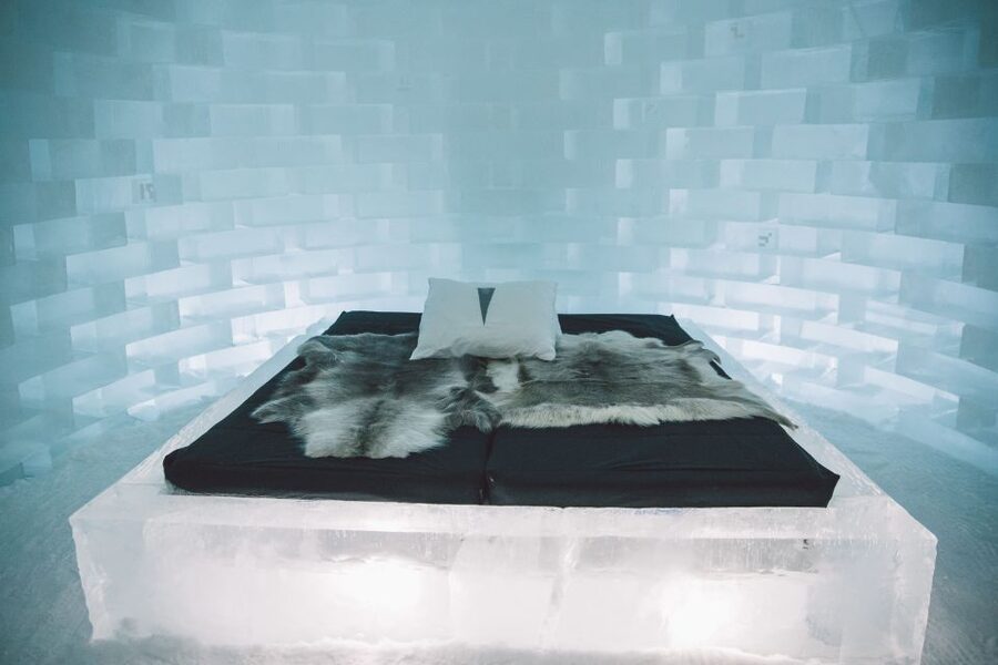 From Abisko: Explore the Icehotel - Arriving at the Icehotel in Jukkasjärvi