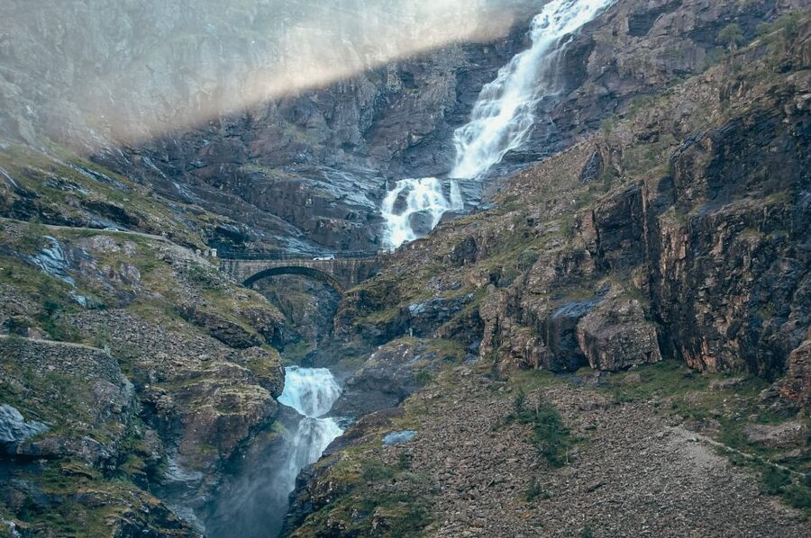 From Ålesund: Trollstigen Sightseeing Village & Fjord Tour - Kokarsteinen and the first fjord views