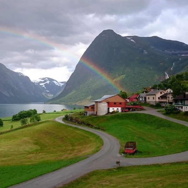 From Balestrand: Fjord Cruise to Fjærland- Round trip - The 1-hour-25-minute ride through Fjærlandsfjord