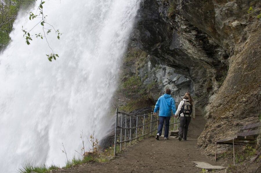 From Bergen: Private Trip to Hardangerfjord - Key points to know before booking
