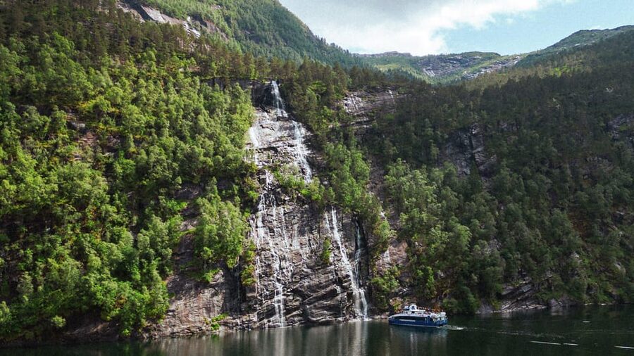 From Bergen: The Original Fjord Cruise to Mostraumen - Booking details worth knowing