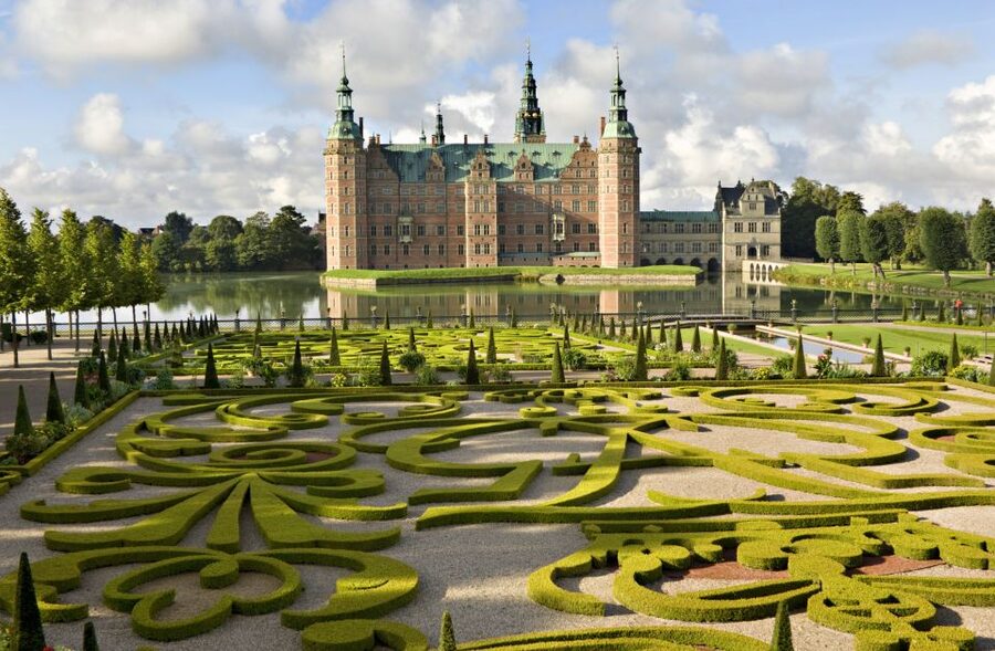 From Copenhagen: Private Frederiksborg Castle Tour - Why Frederiksborg Castle makes a strong half-day trip