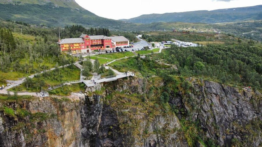 From Eidfjord: Vøringfossen Waterfall Nature Tour with Guide - The return through Måbø Valley