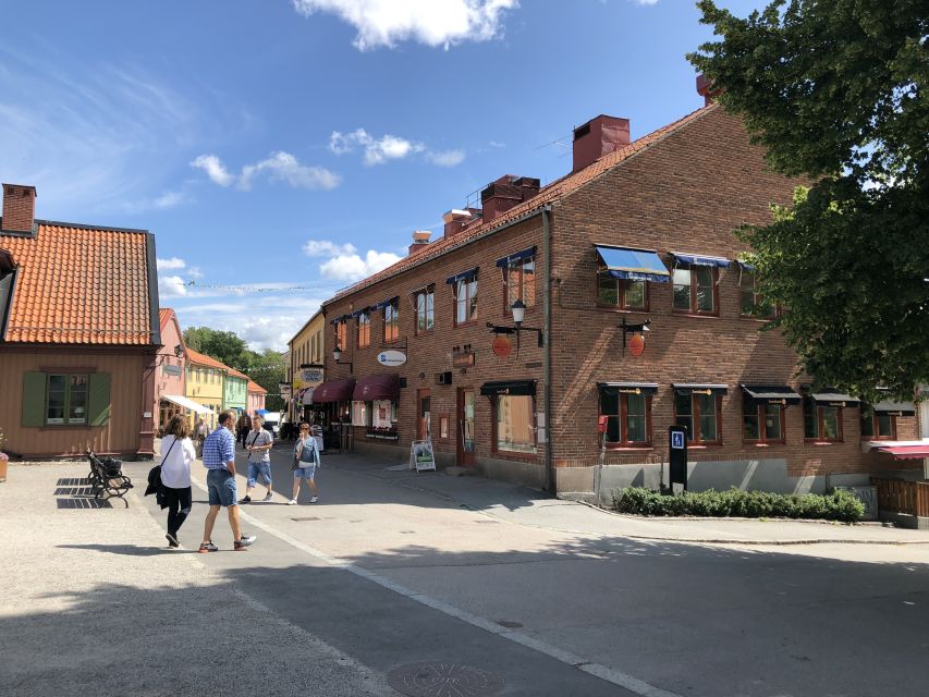 From Stockholm: Guided Day Trip to Sigtuna City - The guide makes the difference
