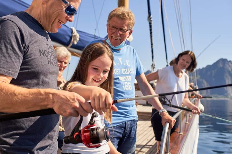 From Svolvær: Taste of Lofoten - Cultural Fishing Experience - Why the fish soup matters