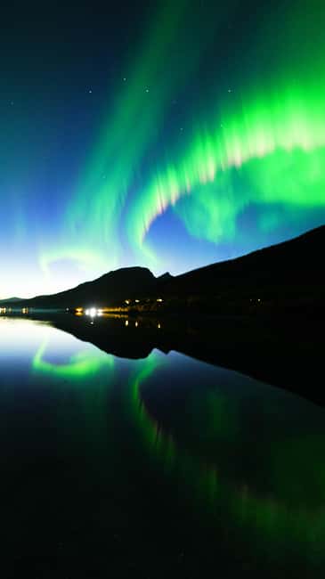 From Tromsø: Aurora Borealis Tour - The guides make or break the evening