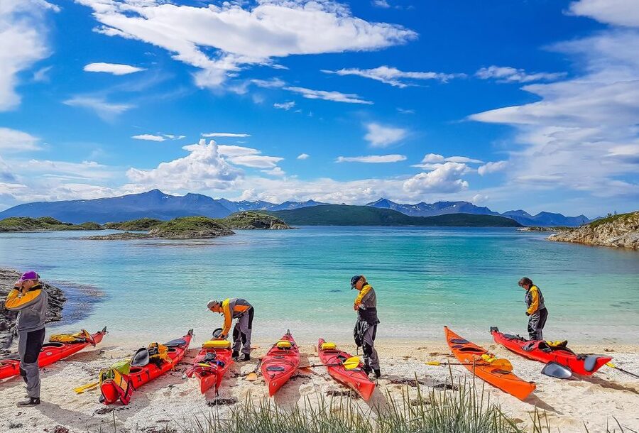 From Tromsø: Kayak trip with lunch and sauna at Sommarøy - Key points to know before booking