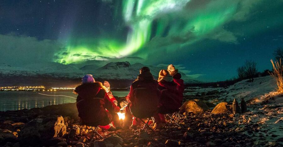 From Tromsø: Northern Lights Tour - Chasing clear skies beyond Tromsø