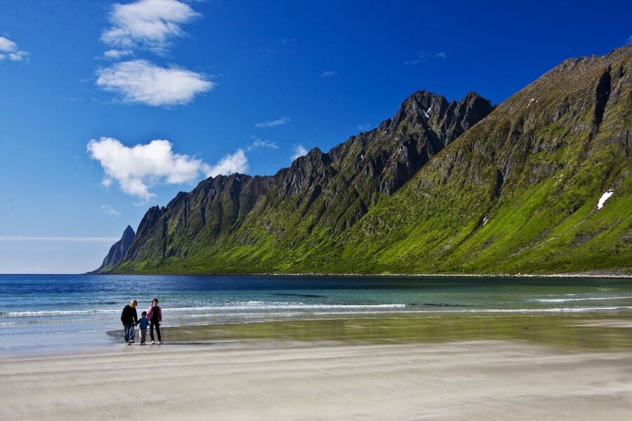 From Tromsø: Self-Guided Fjord Tour to Senja and Local Lunch - The afternoon return through Senja