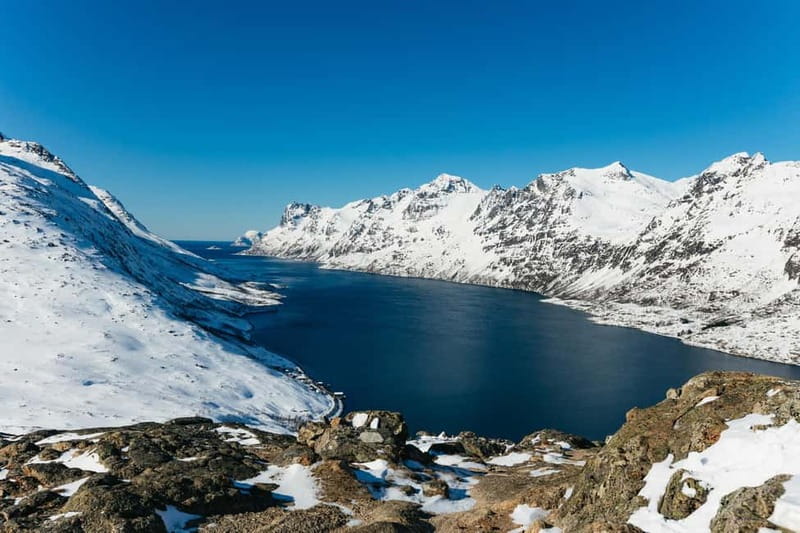 From Tromsø: Snowshoeing Hike with Picnic Lunch and Photos - Views over mountains and fjords