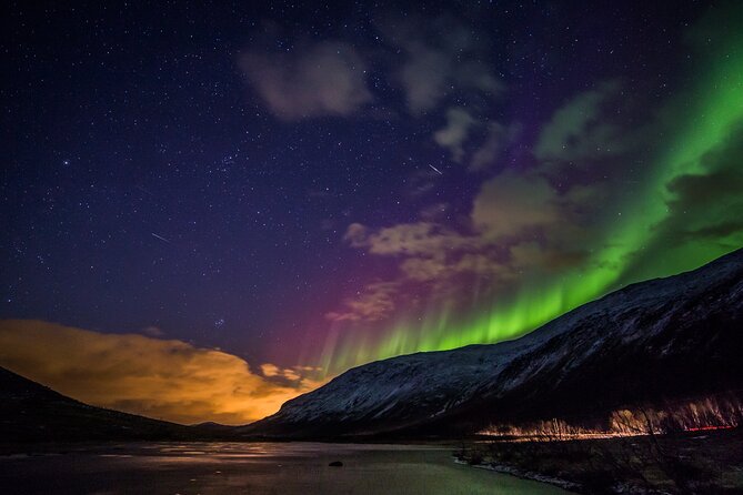 Full Night Magic of the Northern Lights in Tromso - What the 7 p.m. departure feels like