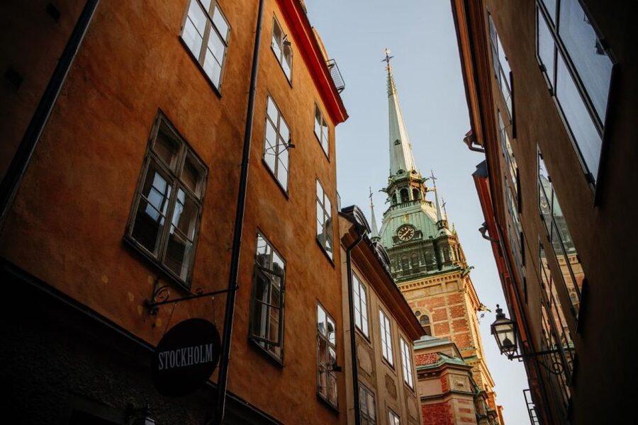 Gamla Stan: Essential Tour of Stockholm - Parliament House and the move toward Riddarholmen