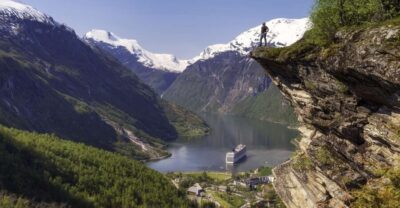 Bus Tour with Multilingual Audio Guide