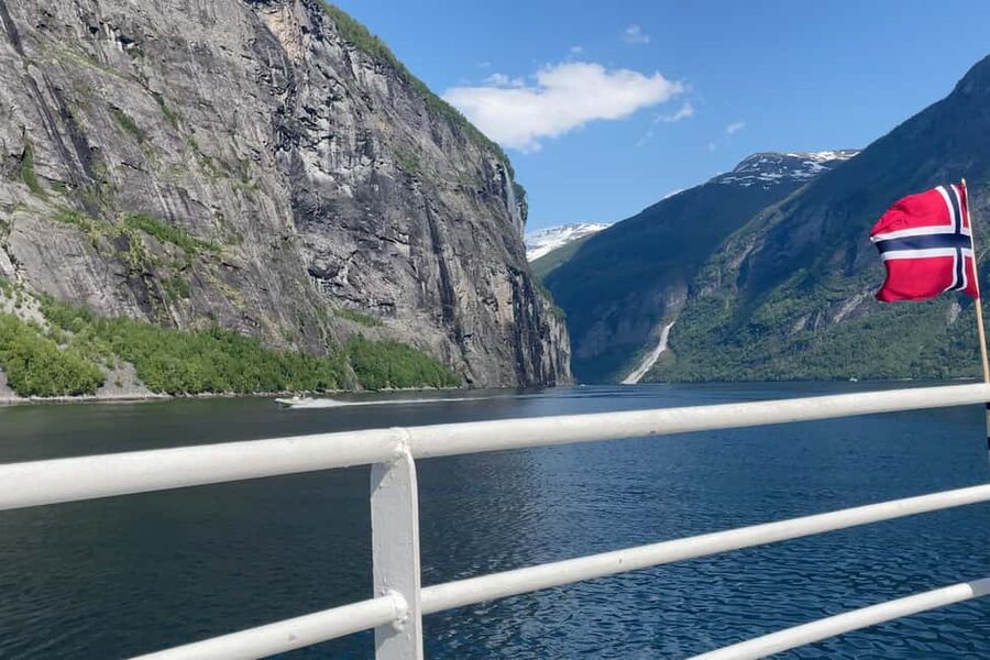 Geiranger Fjord Tour from Hellesylt (2 hours in Geiranger) - Who should book this trip?