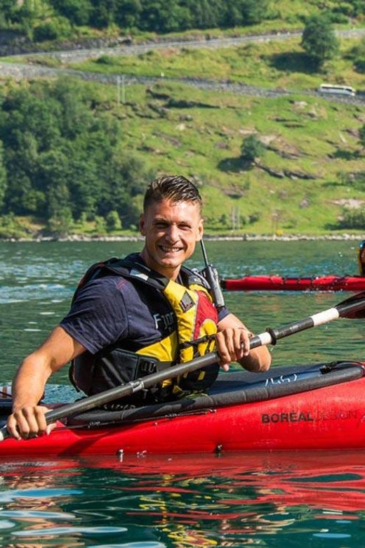 Geiranger: Kayak tour with guide - Who will get the most from this outing?