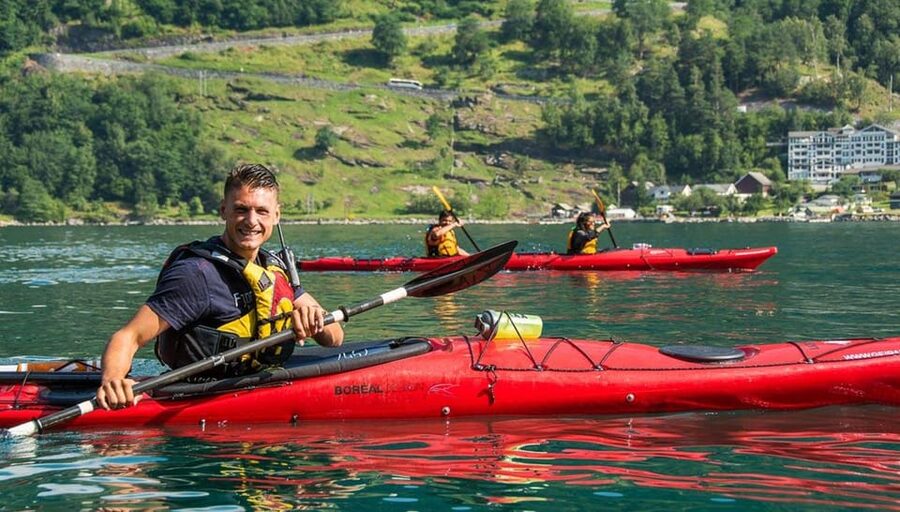 Geiranger: Kayak tour with guide - Is $136 a fair price?