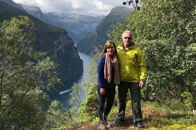 Geiranger Shore Excursion: Mt. Dalsnibba and Eagle Road - Flydalsjuvet gives you the first classic fjord view