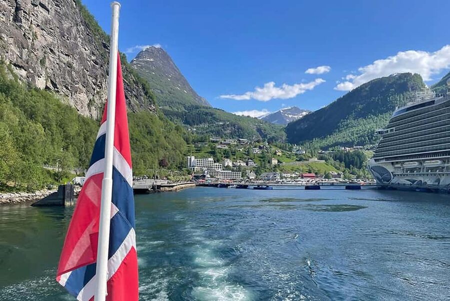 Geiranger to Ålesund Bus Tour (one way) - Eidsdal and the quieter side of fjord country