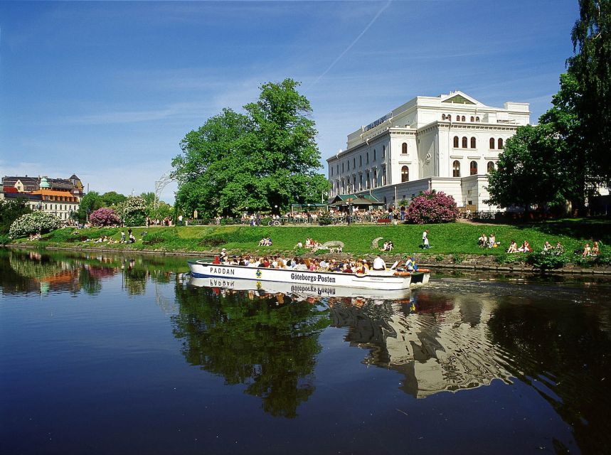 Gothenburg: 24 Hour Hop On–Hop Off Bus and Boat Tour - Avenyn, Valand, and Götaplatsen