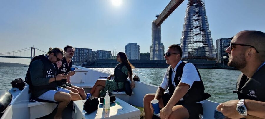Gothenburg city center: Electric selfdrive boat tour - Key details before you take the helm