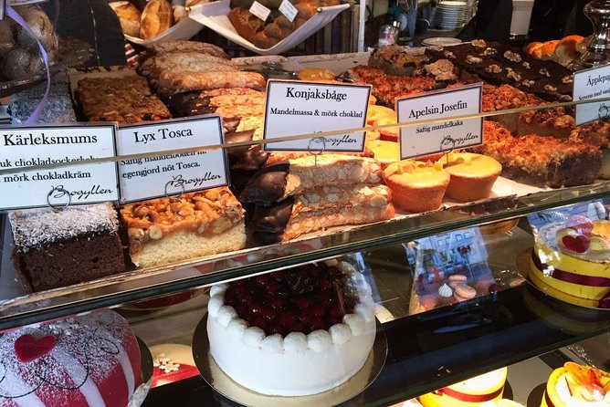 Gothenburg Fika Tour - Small groups can turn a scheduled walk into a private chat