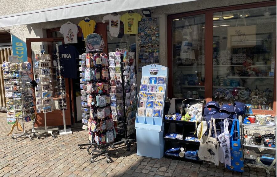 Gothenburg: Private Walking Tour with a Guide - Languages, pickup, and the practical details