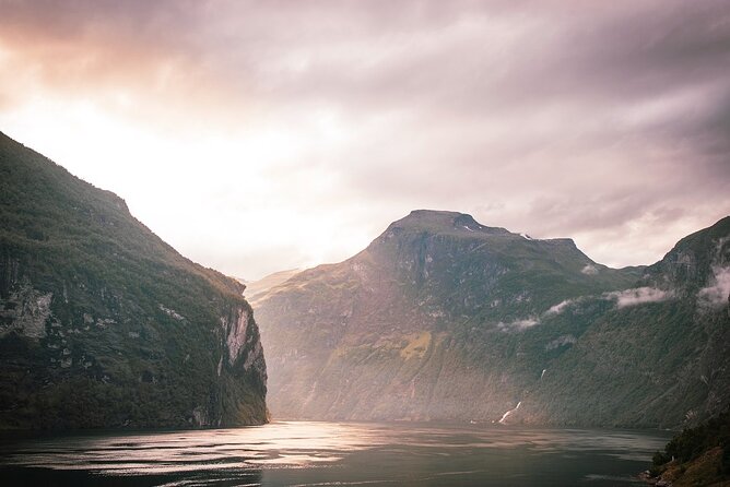 Guided Boat Tour in Geiranger - What the guides add to the ride