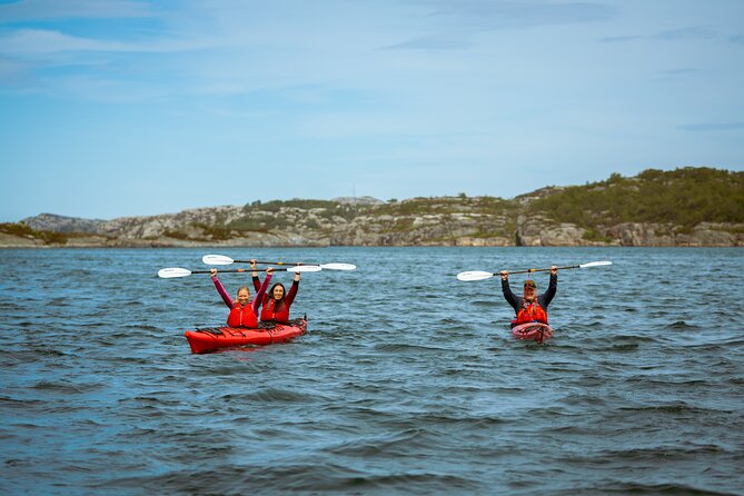 Guided Kayak Tour Bergen - Getting ready for a beginner-friendly paddle