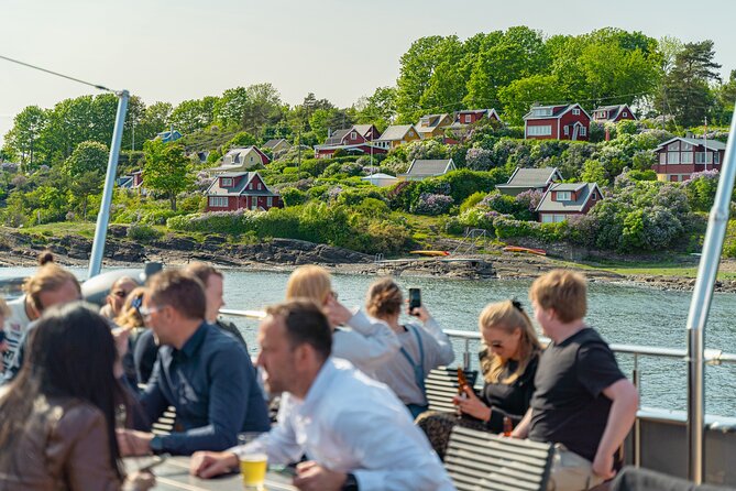 Guided Sightseeing Cruise on Oslofjord by Premium Silent Boat - Dyna Fyr, a tiny lighthouse with several lives