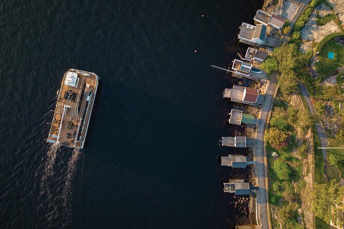 Guided Sightseeing Cruise on Oslofjord by Premium Silent Boat - From Rådhusbrygge to Akershus Fortress