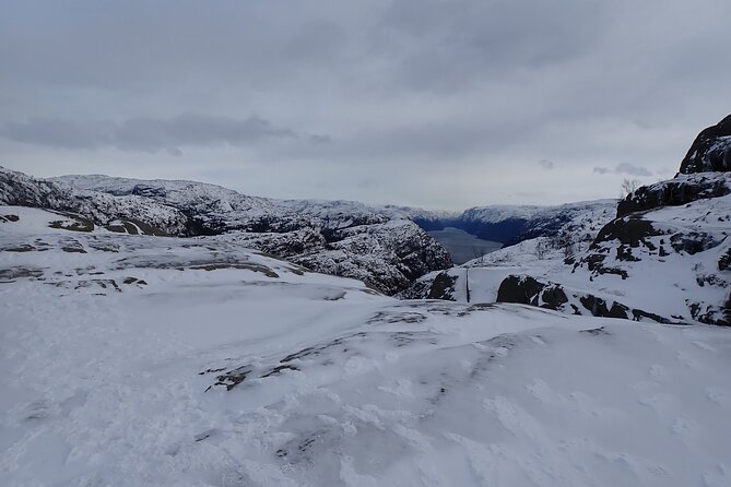 Guided winter hike to Pulpit Rock Preikestolen - Starting at 7:00 am in Stavanger
