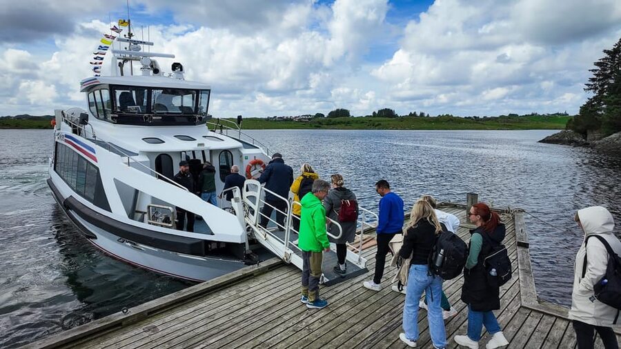 Haugesund Viking Cruise - The Viking Farm and Viking Planet - From the cruise terminal to Bukkøy by boat