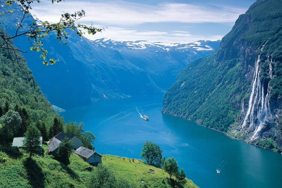 Hellesylt-Geiranger Sightseeing (one way ticket) - How to prepare for the one-hour sailing