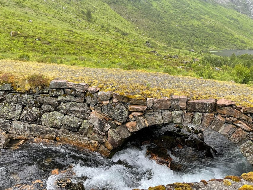 Hellesylt to Norangsdalen: Scenic E-Bike Tour - Starting beside Hellesyltfossen in Hellesylt