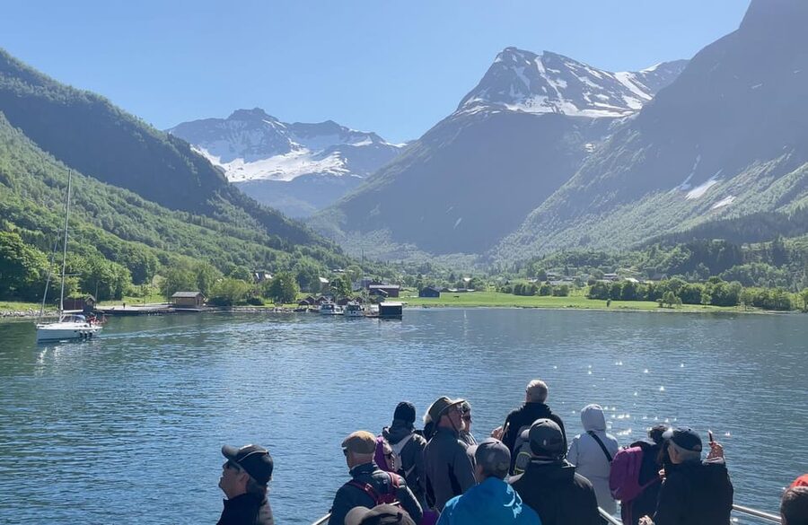 Hjørundfjord Fjord Cruise roundtrip from Ålesund - Sæbø and stop details worth checking
