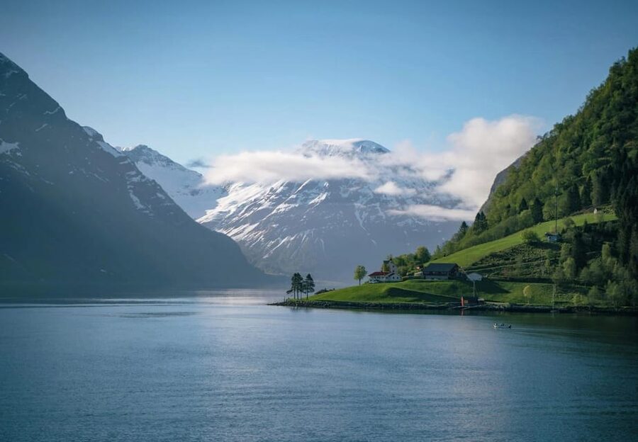 Hjørundfjord Fjord Cruise roundtrip from Ålesund - The first 2.5 hours, Ålesund to Hjørundfjord