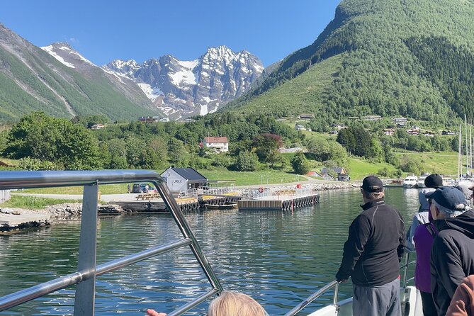 Hjørundfjord Fjord Tour Roundtrip from Ålesund - Is $118.14 a fair price?