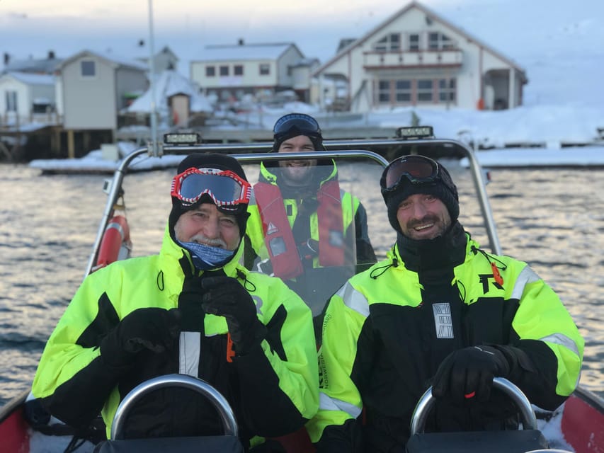 Honningsvåg: North Cape King Crab & Arctic Wildlife Safari - Guides, language, and the small-group feel