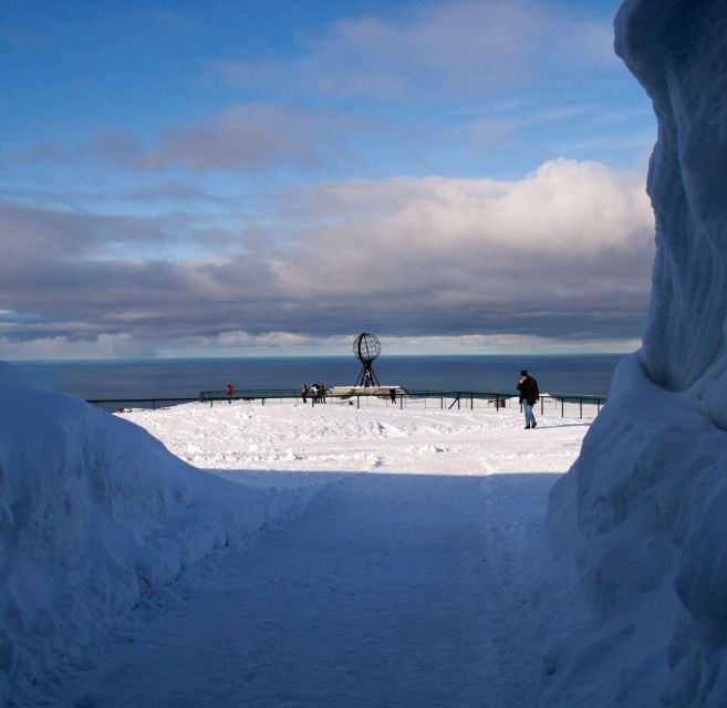 Honningsvåg: North Cape Winter Excursion with Entry Ticket - The winter road from Honningsvåg to the Cape