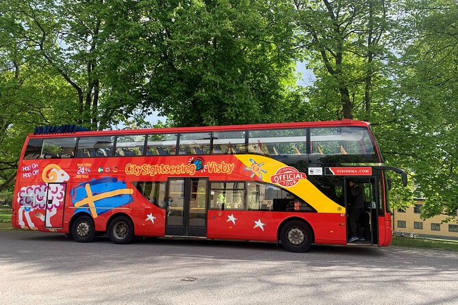 Hop On - Hop Off Bus Visby - A Stockholm tour with a Visby-sized question mark
