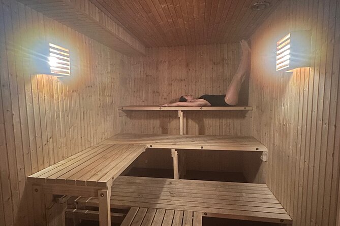 Icebathing and Sauna, Forest Hike and Fireplace Lunch - Private - From Stockholm streets to pine trees in 20 minutes