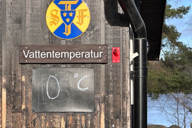 Icebathing and Sauna, Forest Hike and Fireplace Lunch - Private - The optional ice bath in the lake