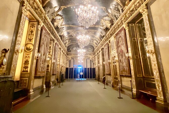 Inside The Crown: Stockholm Royal Palace Private Guided Tour - Who should book this Royal Palace tour?