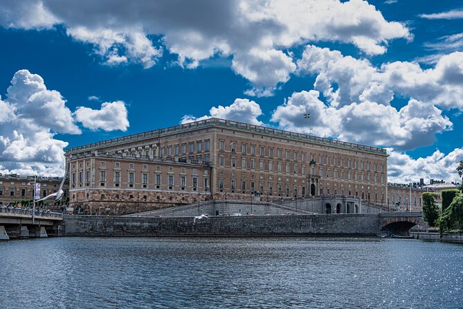 Inside The Crown: Stockholm Royal Palace Private Guided Tour - The Royal Palace: Baroque outside, Rococo within